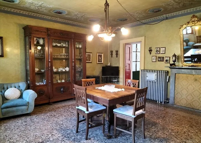 Gio's House Vintage Style *